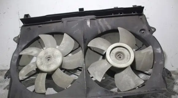 Toyota Avensis T250 Fan set 163630G060