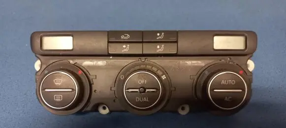 Volkswagen Golf Plus Climate control unit 1K0907044DD