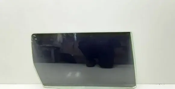 Volvo XC70 Rear door window glass