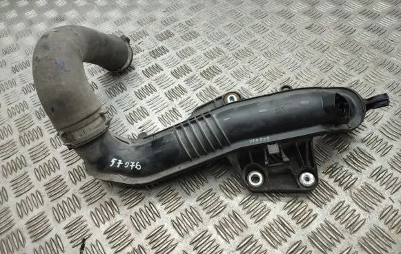 Audi A4 S4 B8 8K Intercooler hose/pipe 8K0145673L