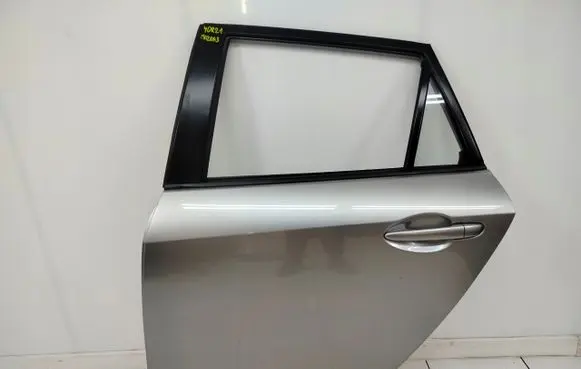 Mazda 3 II Rear door 