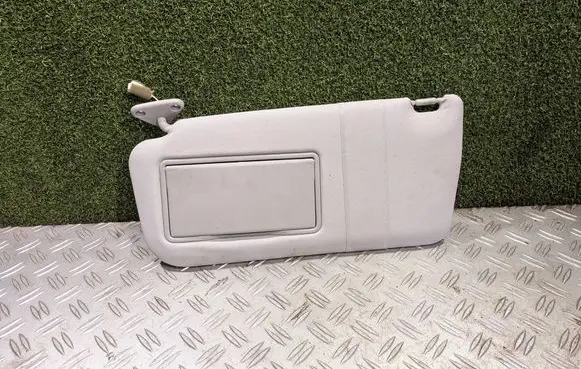 Mitsubishi Pajero Sun visor 