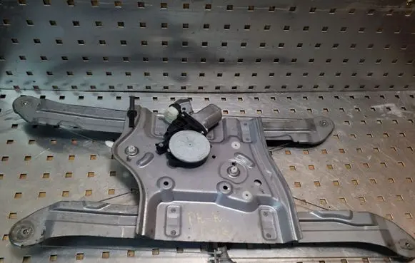 Mitsubishi Grandis Front door window regulator with motor MR989948 0620402210