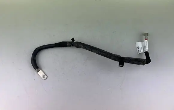 Positive cable (battery)