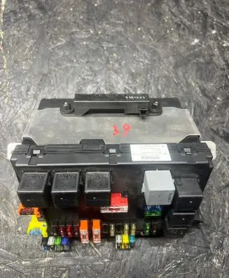 Mercedes-Benz S W221 Fuse module A2215403050 08022177 A2215450801