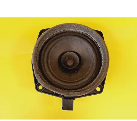 Mitsubishi Colt Front door speaker MN141417