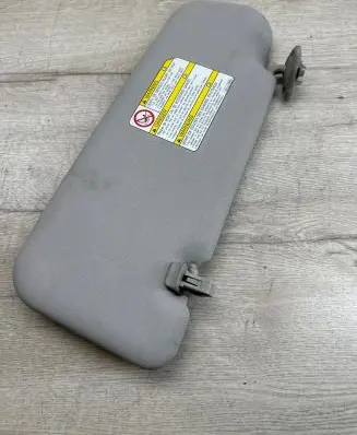 Mitsubishi Grandis Sun visor 