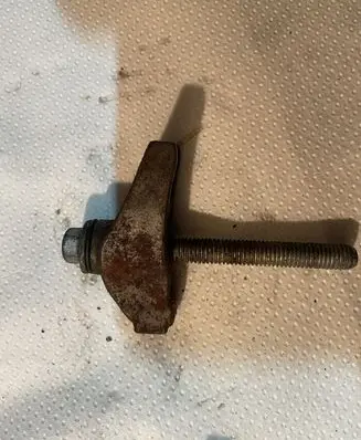 Dodge Nitro Fuel Injector clamp holder