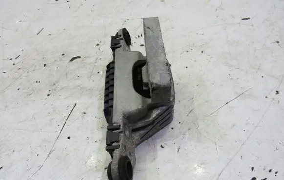 Opel Astra K Engine mount vacuum valve GMAUTO4574097
