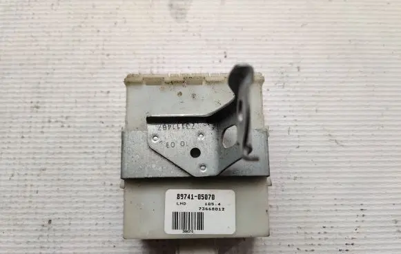 Toyota Avensis T250 Door control unit/module 8974105070 73668012