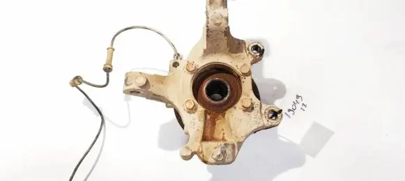 Front wheel hub