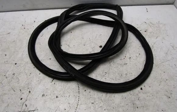 Honda CR-V Trunk rubber seal (body) 