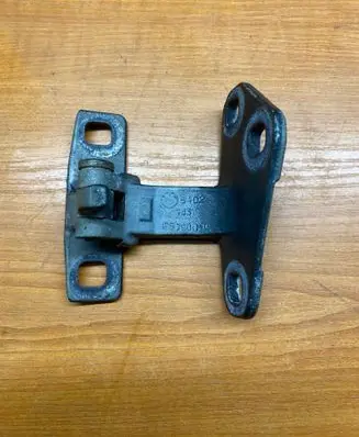 BMW X5 E53 Tailgate/trunk/boot hinge 8402183 18402 ES7901