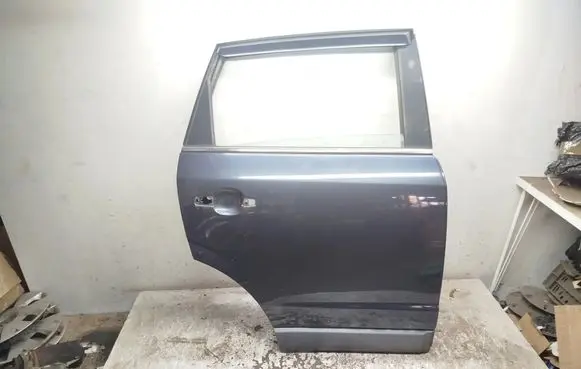 Opel Antara Rear door 