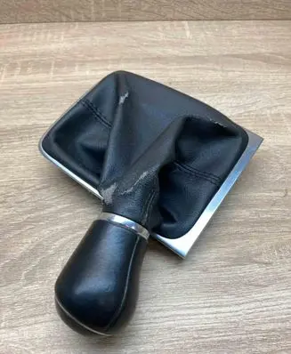 Volkswagen PASSAT CC Gear lever shifter trim leather/knob 3AA711113F