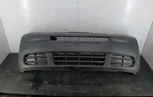 Renault Trafic I Front bumper D31