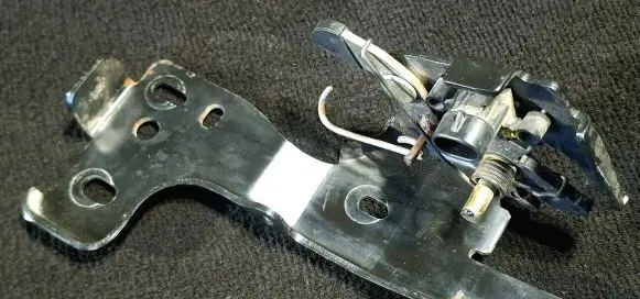 Loading door lock