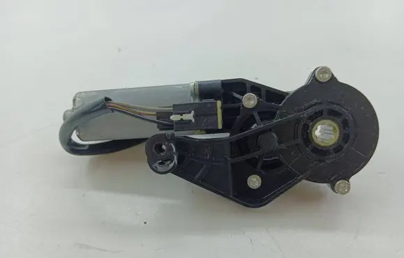 Jeep Grand Cherokee (WK) Seat adjustment motor 0390203206