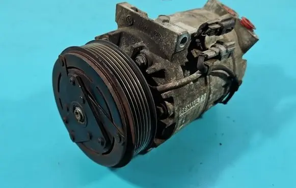 Renault Laguna III Air conditioning (A/C) compressor (pump) 8200720780 IMPRK1527187