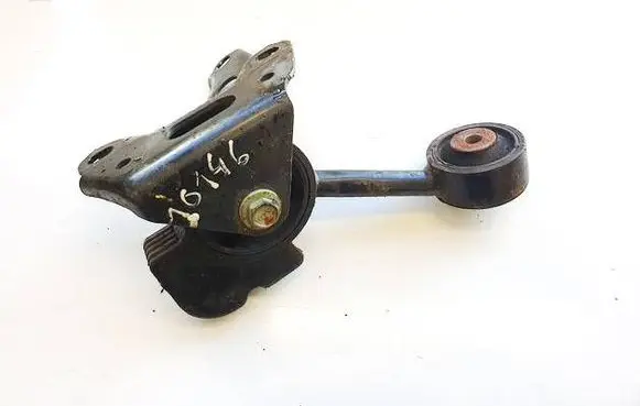 Engine mount bracket