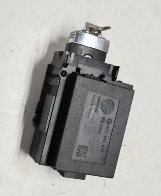 Volkswagen PASSAT B6 Ignition lock 3C0905843M