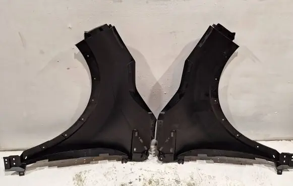 Renault Captur Fender 631001642R