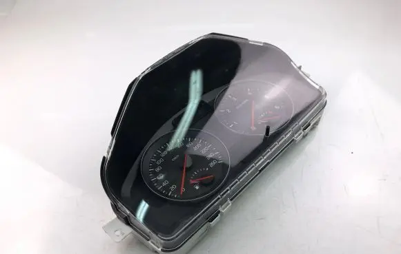 Volvo C70 Speedometer (instrument cluster) 31296228