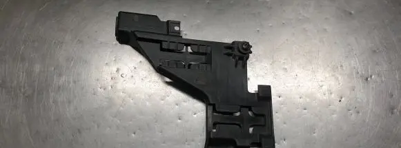 Audi Q5 SQ5 Headlight/headlamp mounting bracket 1010717075