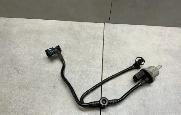 Audi A4 S4 B9 Engine coolant pipe/hose 04E133366CN 03C201542D