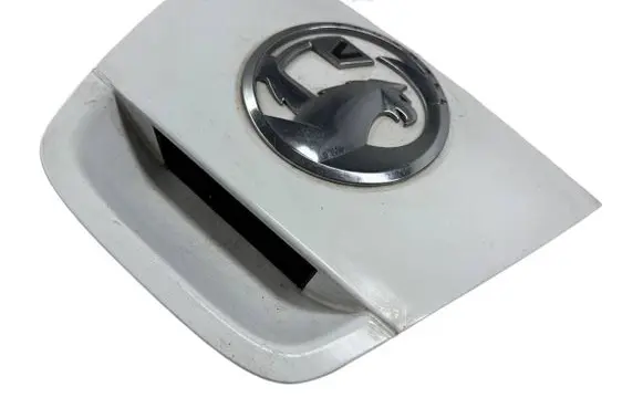 Opel Astra J Tailgate/trunk/boot exterior handle 11320900 0002F8624