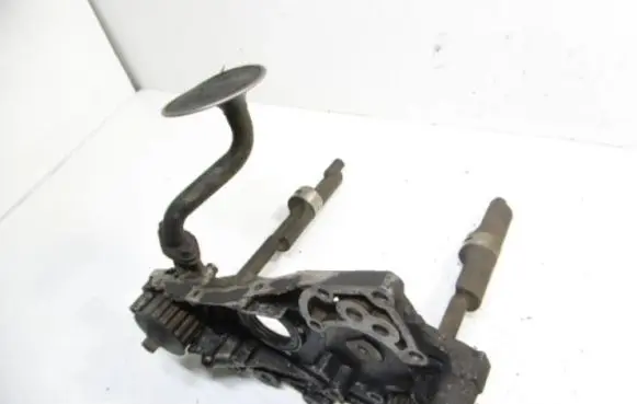 Mitsubishi Galant Oil pump 