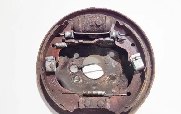 Mazda 323 F Handbrake/parking brake pads 