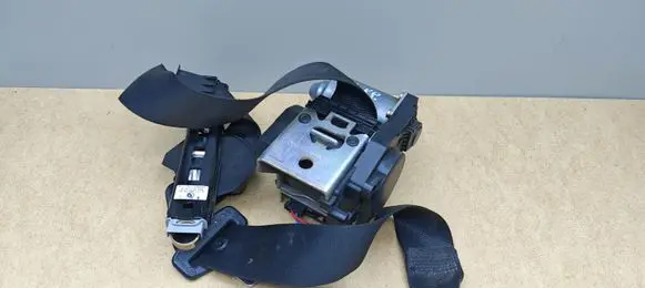 Mercedes-Benz E W211 Front seatbelt 2118607786