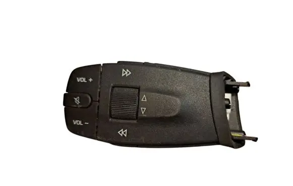 Skoda Fabia Mk2 (5J) Steering wheel buttons/switches 