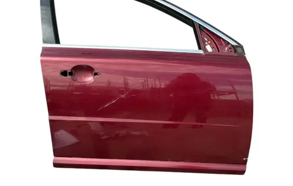 Volvo V70 Front door 