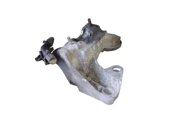 Audi A6 S6 C5 4B Engine mounting bracket 8E0199352D