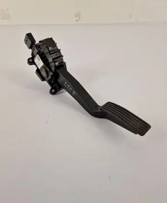 Jeep Cherokee Accelerator throttle pedal 66337E