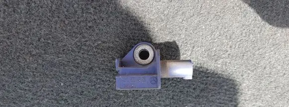 Mercedes-Benz E W212 Airbag deployment crash/impact sensor A2128204926