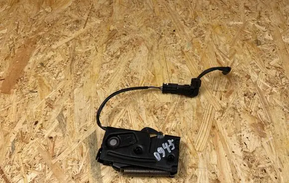 Volvo S90, V90 Engine bonnet/hood lock/catch 32219545