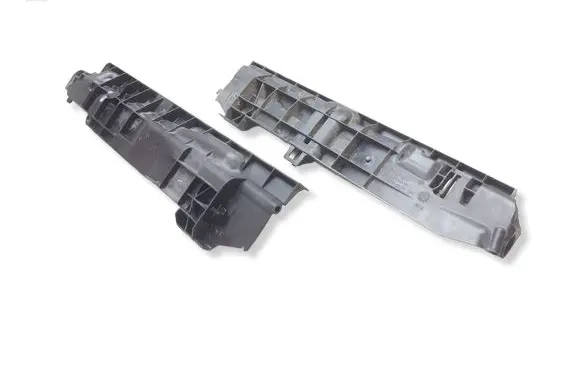 BMW 1 E81 E87 Radiator mount bracket 7524914 17107524914 7524912
