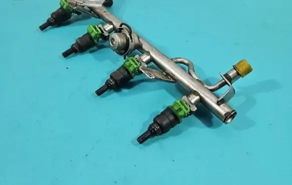 Mercedes-Benz C W203 Fuel injector 2710780549 IMPRK1416642