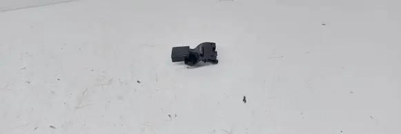Lexus UX Windshield washer spray nozzle 