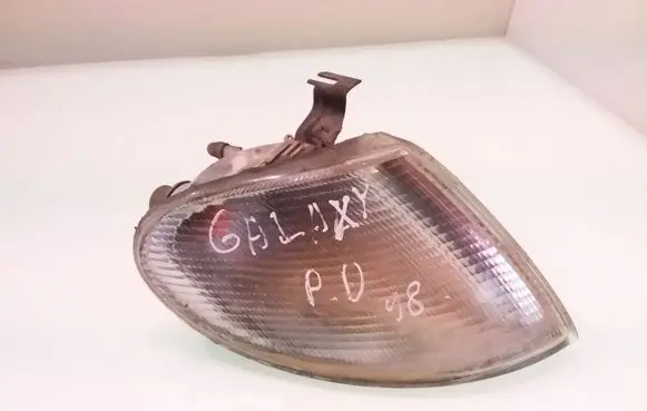 Ford Galaxy Front indicator light