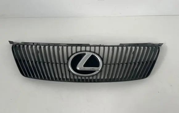 Front bumper upper radiator grill