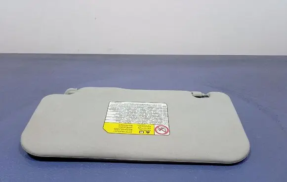 Mitsubishi Lancer VIII Sun visor 