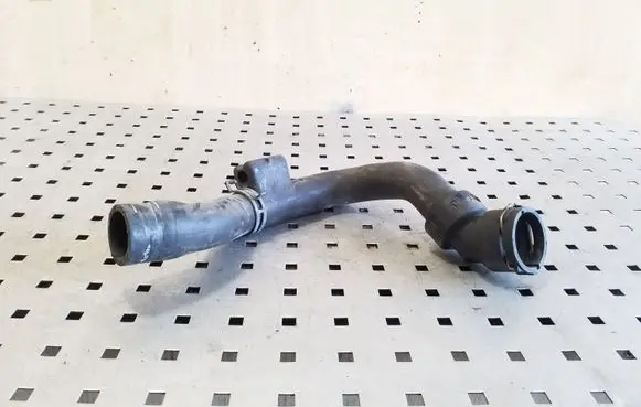 Volkswagen PASSAT B5.5 Engine coolant pipe/hose 8D0121101AD