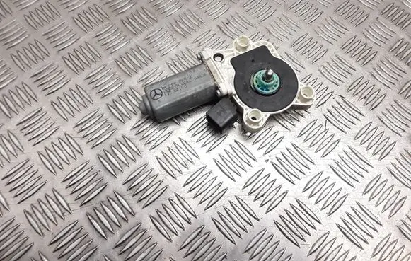 Mercedes-Benz C W203 Front door window regulator motor A2118201742