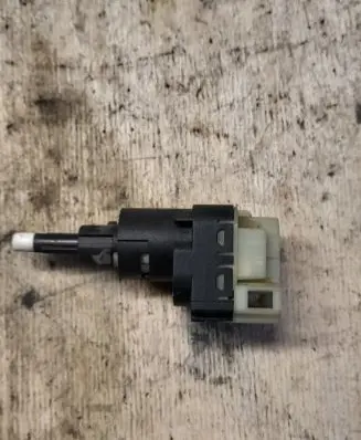 Audi A6 S6 C5 4B Brake pedal sensor switch 1K2945511