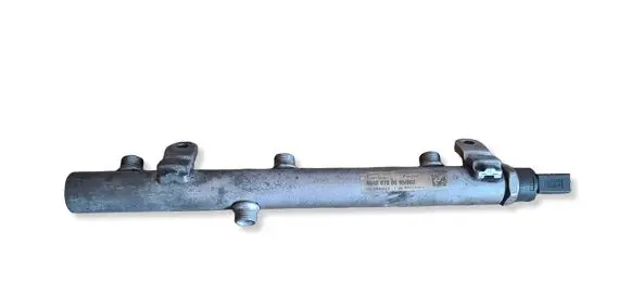 Mercedes-Benz C W203 Fuel main line pipe A6420700695