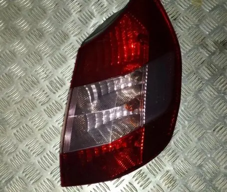 Renault Scenic II - Grand scenic II Rear/tail lights 15911600
